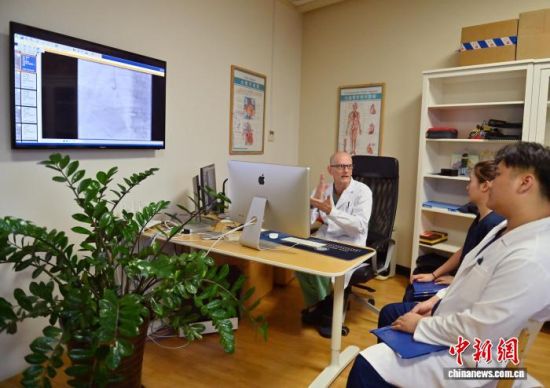 1017L(zhng)(һ)t(y)g(sh)(jng)(yn) z