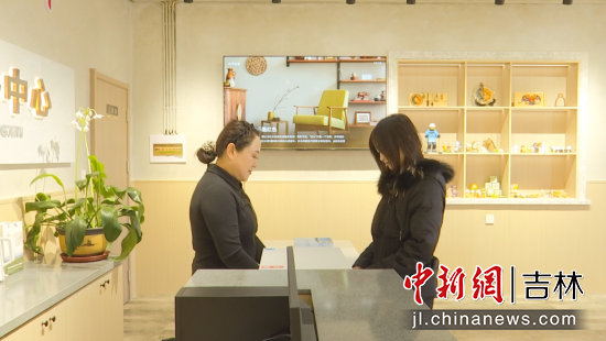 οͷ(w)ڽӴο͡hί/D